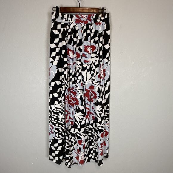 Free People Movement Abs Tracker Floral Print Split Leg Pants Size XS Black Red - Picture 5 of 6